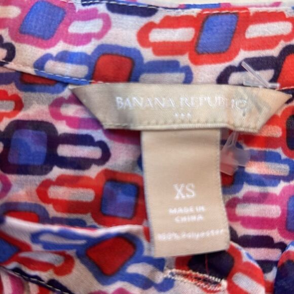 Banana republic factory colorful, sleeveless blouse, size extra small - Picture 4 of 7